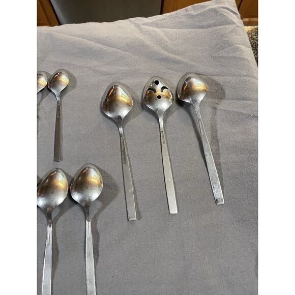 51 Pc Set Oneida Orlando Profile Stainless Flatware Silverware - Picture 8 of 16